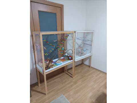 El Yapımı Geniş Ahşap Oyun Kafesi